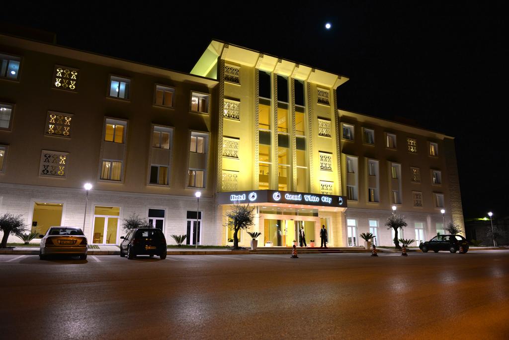 Grand White City Hotel Berat 2