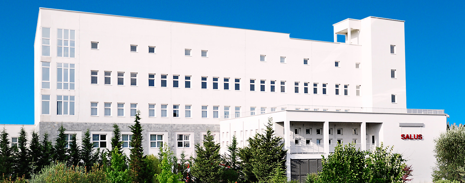 Spitali Salus Tirane 2